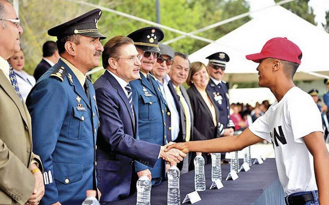 Exhortan a j venes a realizar el SMN El Sol de Durango